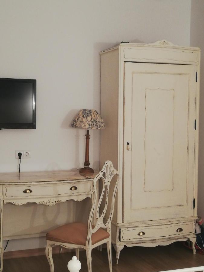 Hostal El Lugar De La Mancha Argamasilla De Alba ภายนอก รูปภาพ