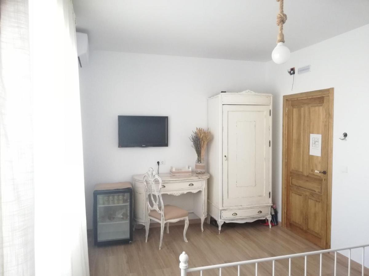 Hostal El Lugar De La Mancha Argamasilla De Alba ภายนอก รูปภาพ