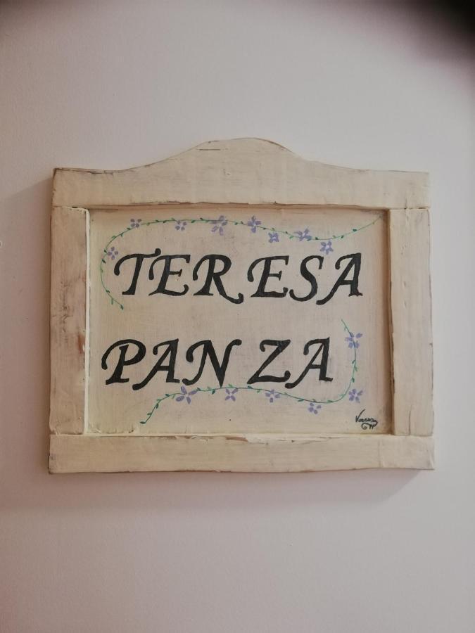 Hostal El Lugar De La Mancha Argamasilla De Alba ภายนอก รูปภาพ